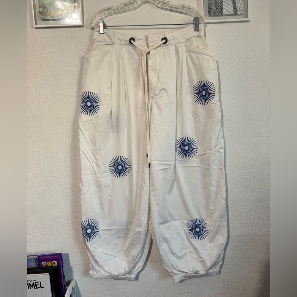 Anthropologie Pilcro The Slacker Embroidered Parachute Pants medium - Picture 3 of 7